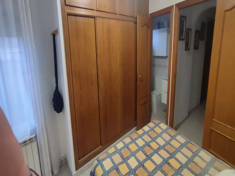 4 bedroom Villa for sale in Sant Feliu de Guixols with garage - € 450,000 (Ref: 9166974)