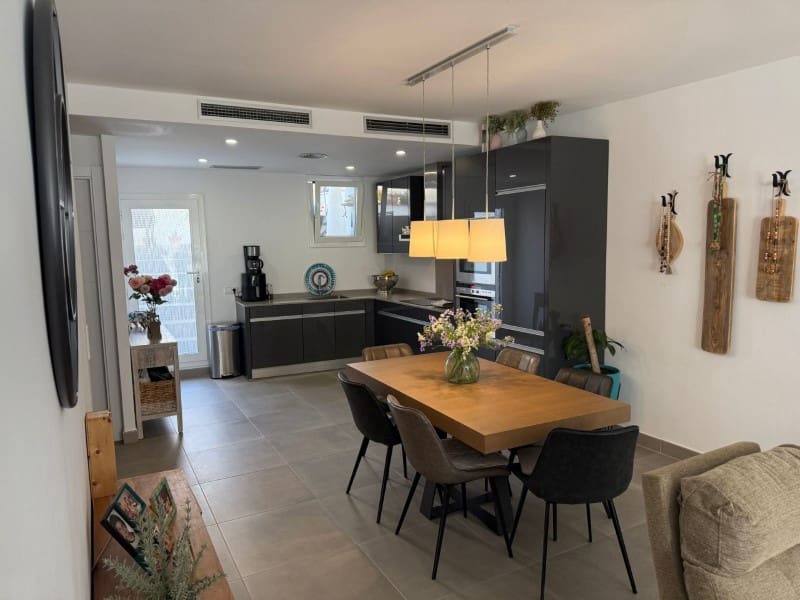 4 sypialnia Willa na sprzedaż w Blanes - 357 000 € (Ref: 9166975)