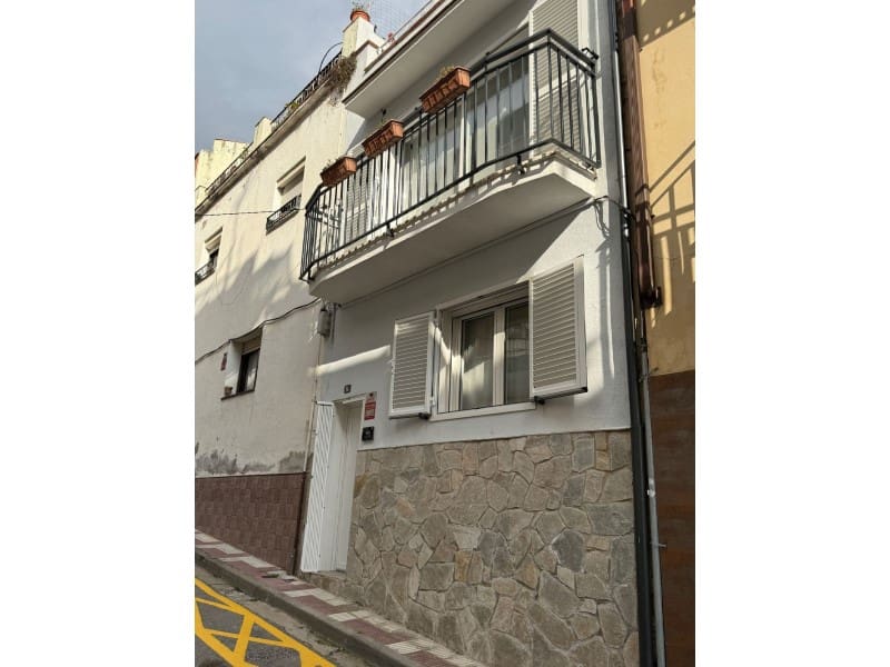 4 sypialnia Willa na sprzedaż w Blanes - 357 000 € (Ref: 9166975)