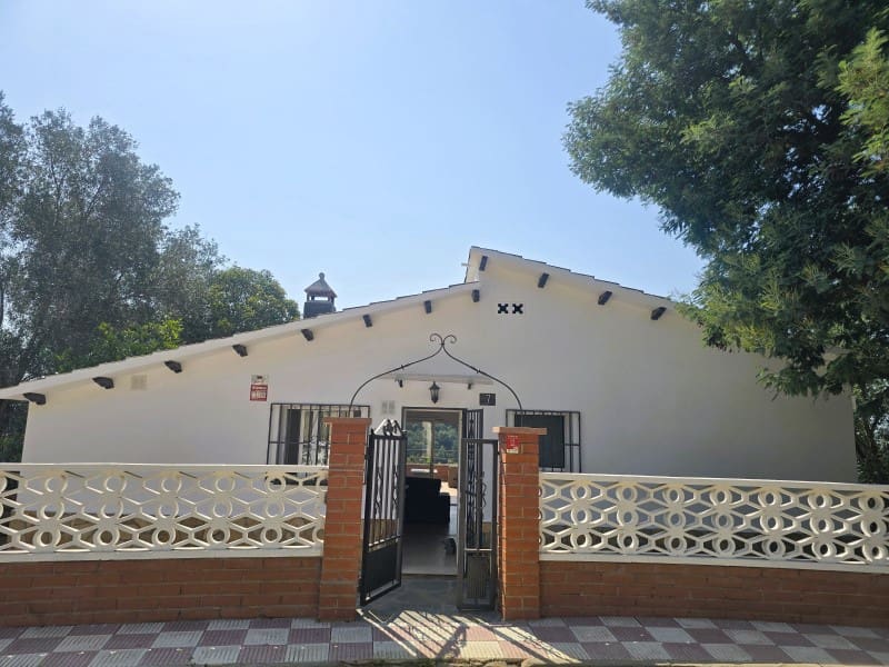 5 soveværelse Villa til salg i Lloret de Mar - € 259.000 (Ref: 9171348)