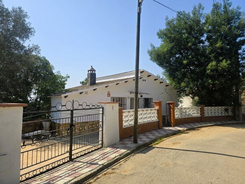 5 soveværelse Villa til salg i Lloret de Mar - € 259.000 (Ref: 9171348)