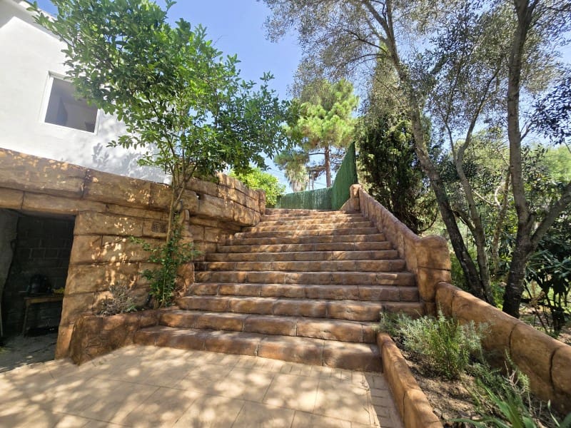 5 soveværelse Villa til salg i Lloret de Mar - € 259.000 (Ref: 9171348)