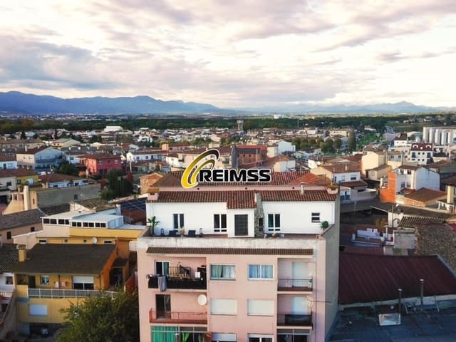 3 bedroom Flat for sale in Vidreres - € 175,000 (Ref: 9317661)