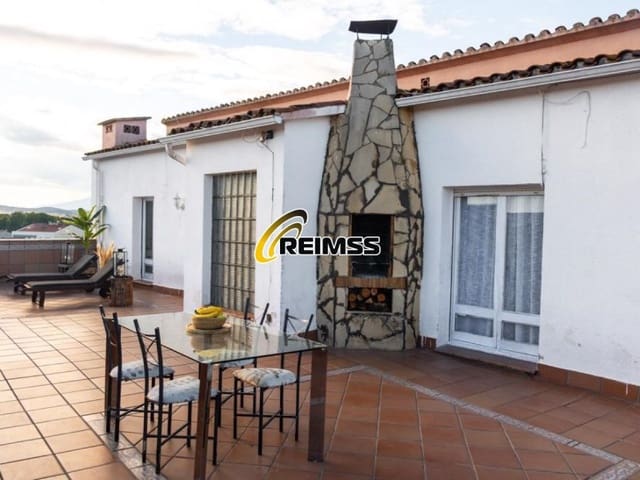 3 bedroom Flat for sale in Vidreres - € 175,000 (Ref: 9317661)