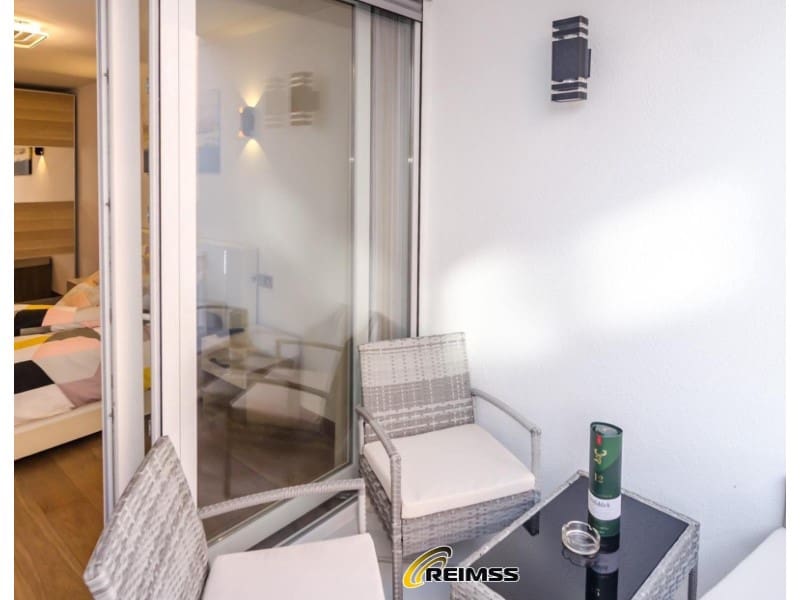 2 bedroom Flat for sale in Lloret de Mar - € 260,000 (Ref: 9322567)