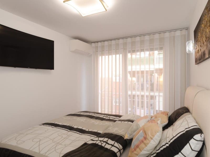 2 bedroom Flat for sale in Lloret de Mar - € 260,000 (Ref: 9322567)