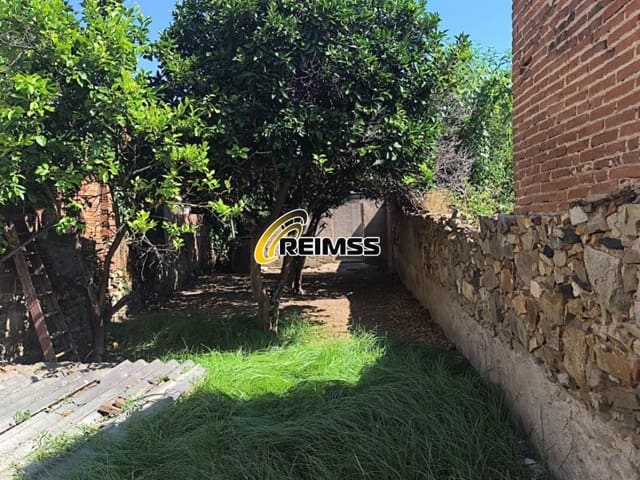 Undeveloped Land for sale in Pineda de Mar - € 91,500 (Ref: 9378971)