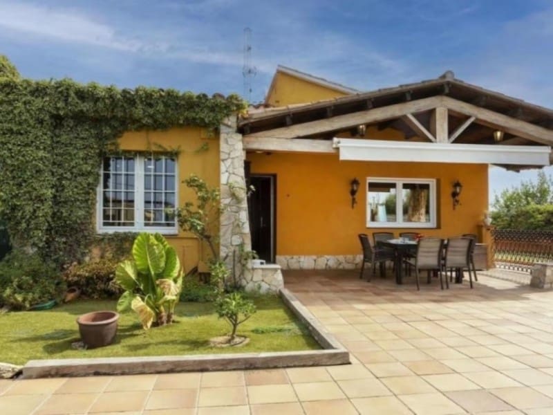 5 soveværelse Villa til salg i Lloret de Mar med garage - € 647.000 (Ref: 9422368)