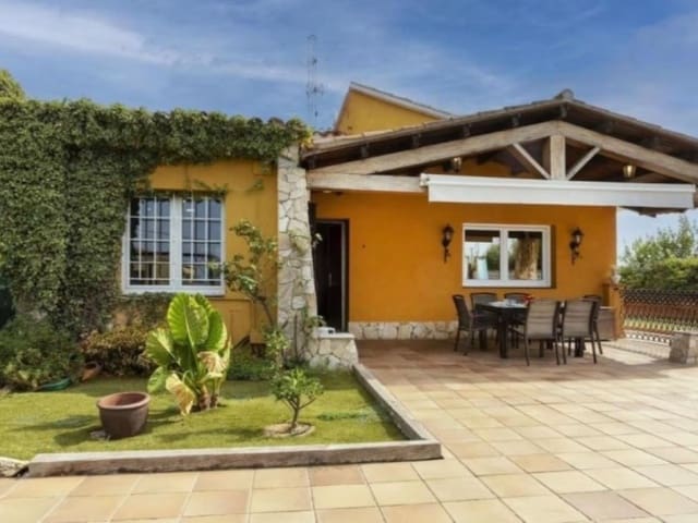 5 soverom Villa til salgs i Santa Clotilde, Lloret de Mar med garasje - € 647 000 (Ref: 9422368)