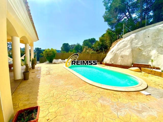 3 sovrum Villa till salu i Aiguaviva Parc, Vidreres - 409 500 € (Ref: 9474954)