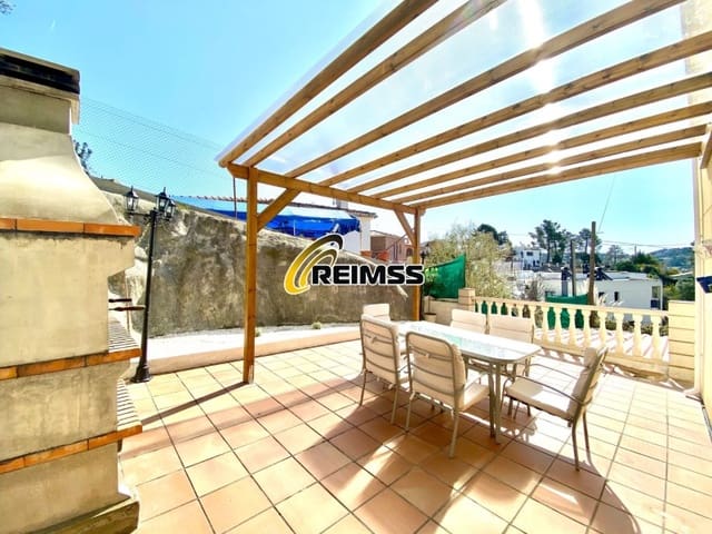 3 sypialnia Willa na sprzedaż w Aiguaviva Parc, Vidreres z basenem - 400 000 € (Ref: 9474954)