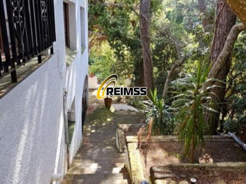 4 bedroom Villa for sale in Lloret de Mar with garage - € 787,500 (Ref: 9476095)