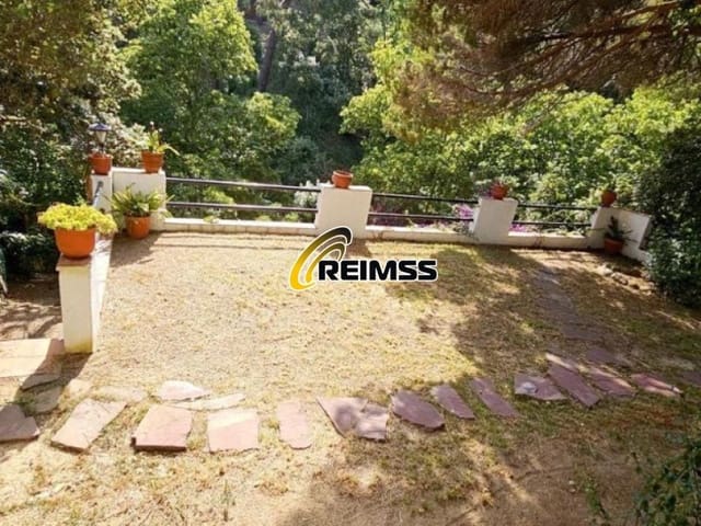 4 bedroom Villa for sale in Montgoda, Lloret de Mar with garage - € 787,500 (Ref: 9476095)