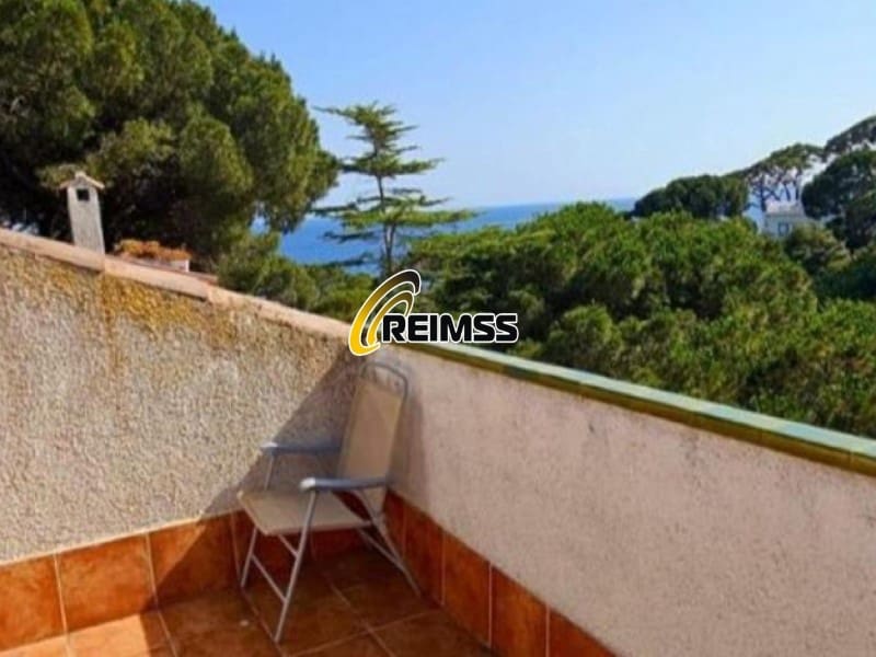 4 quarto Moradia para venda em Lloret de Mar com piscina garagem - 735 000 € (Ref: 9476095)