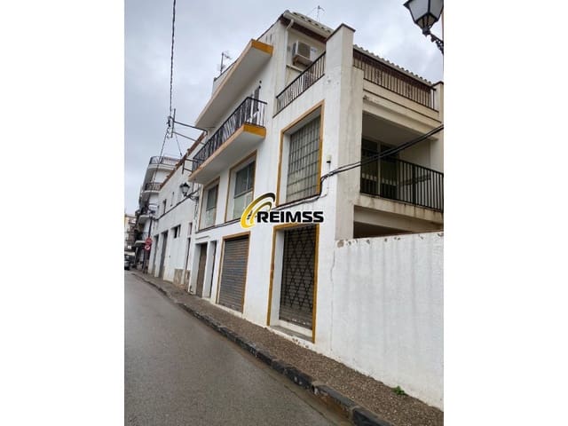 Chalet de 4 habitaciones en Tossa de Mar en venta con garaje - 900.000 € (Ref: 9476096)