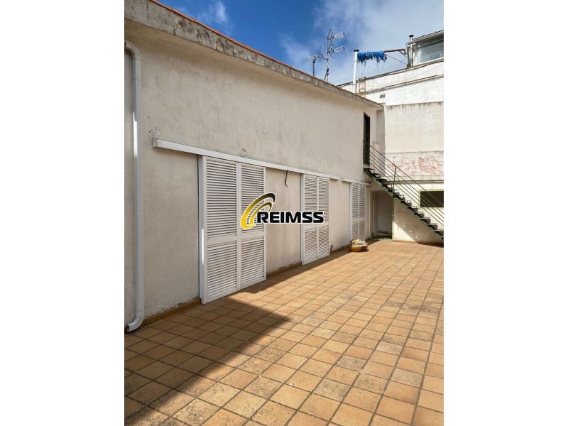 Chalet de 4 habitaciones en Tossa de Mar en venta con garaje - 900.000 € (Ref: 9476096)