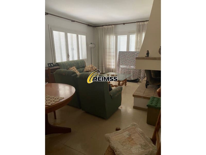 Chalet de 4 habitaciones en Tossa de Mar en venta con garaje - 900.000 € (Ref: 9476096)