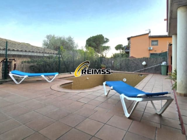 4 bedroom Villa for sale in Tordera with garage - € 375,000 (Ref: 9476097)