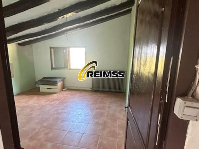 4 chambre Villa/Maison à vendre à Sant Andreu Salou avec garage - 367 500 € (Ref: 9476098)