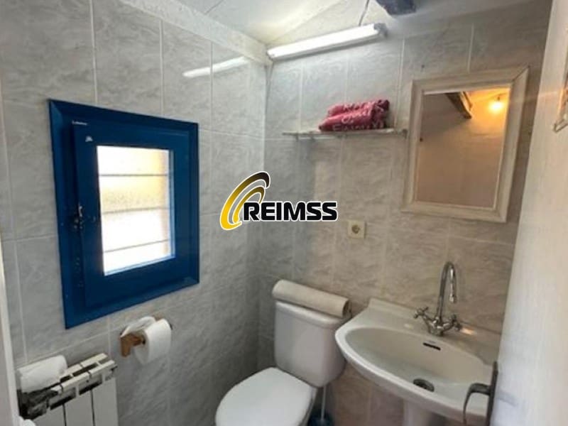 4 chambre Villa/Maison à vendre à Sant Andreu Salou avec garage - 367 500 € (Ref: 9476098)
