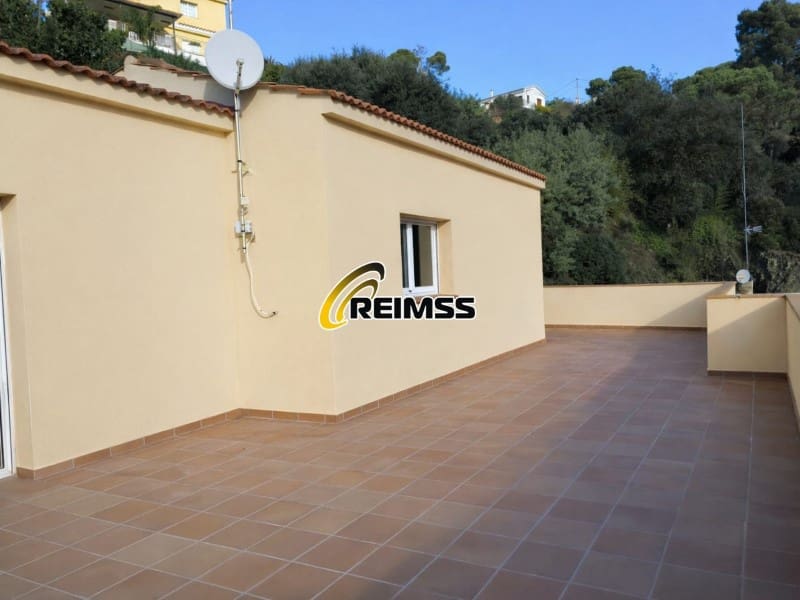 4 soverom Villa til salgs i Santa Susanna med garasje - € 357 000 (Ref: 9498999)