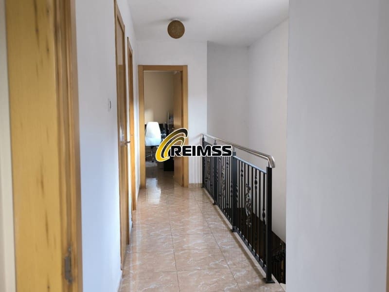 4 soverom Villa til salgs i Santa Susanna med garasje - € 357 000 (Ref: 9498999)