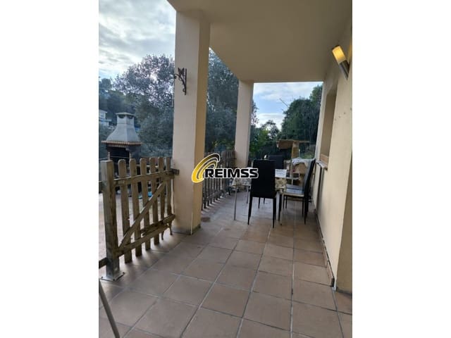 4 soverom Villa til salgs i Santa Susanna med garasje - € 357 000 (Ref: 9498999)