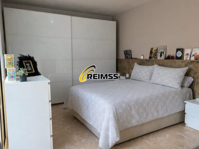 4 soverom Villa til salgs i Santa Susanna med garasje - € 357 000 (Ref: 9498999)