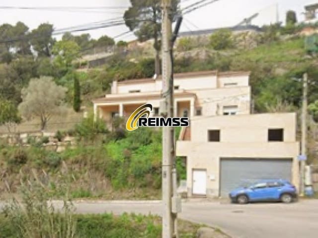 4 soverom Villa til salgs i Santa Susanna med garasje - € 357 000 (Ref: 9498999)