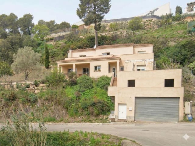 4 chambre Villa/Maison à vendre à Santa Susanna avec garage - 346 500 € (Ref: 9498999)