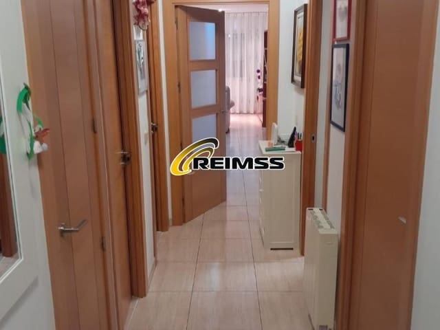 Piso de 3 habitaciones en Tossa de Mar en venta - 325.500 € (Ref: 9499000)