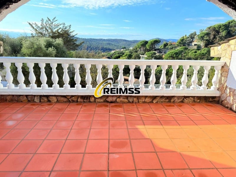 13 Zimmer Villa zu verkaufen in Vidreres mit Garage - 398.000 € (Ref: 9499001)