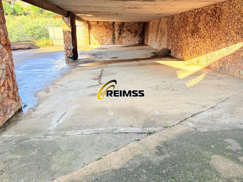 13 Zimmer Villa zu verkaufen in Vidreres mit Garage - 398.000 € (Ref: 9499001)