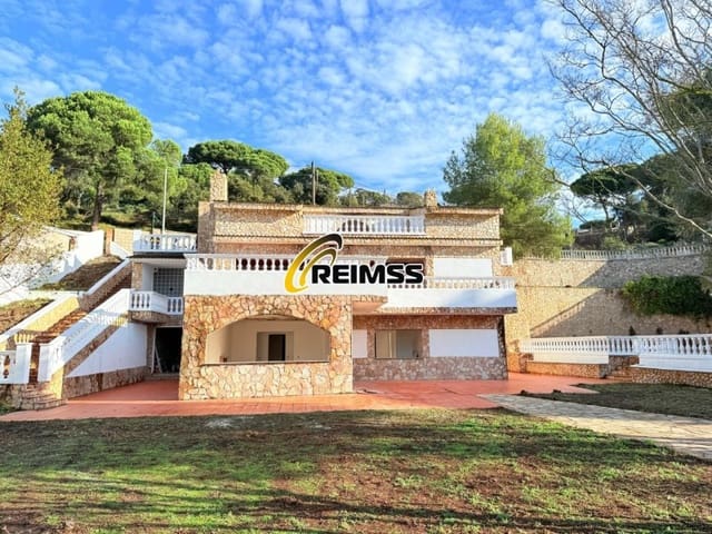 13 Zimmer Villa zu verkaufen in Aiguaviva Parc, Vidreres mit Garage - 398.000 € (Ref: 9499001)