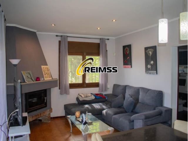 3 soverom Villa til salgs i Santa Cristina d'Aro - € 315 000 (Ref: 9499002)