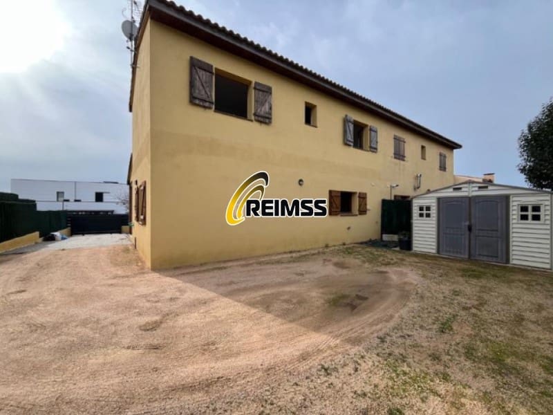 4 makuuhuone Huvila myytävänä paikassa Santa Cristina d'Aro mukana 
autotalli - 485 000 € (Ref: 9586391)