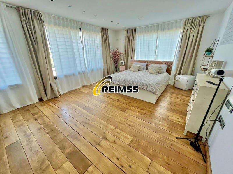 5 slaapkamer Villa te koop in Blanes met garage - € 794.000 (Ref: 9639473)