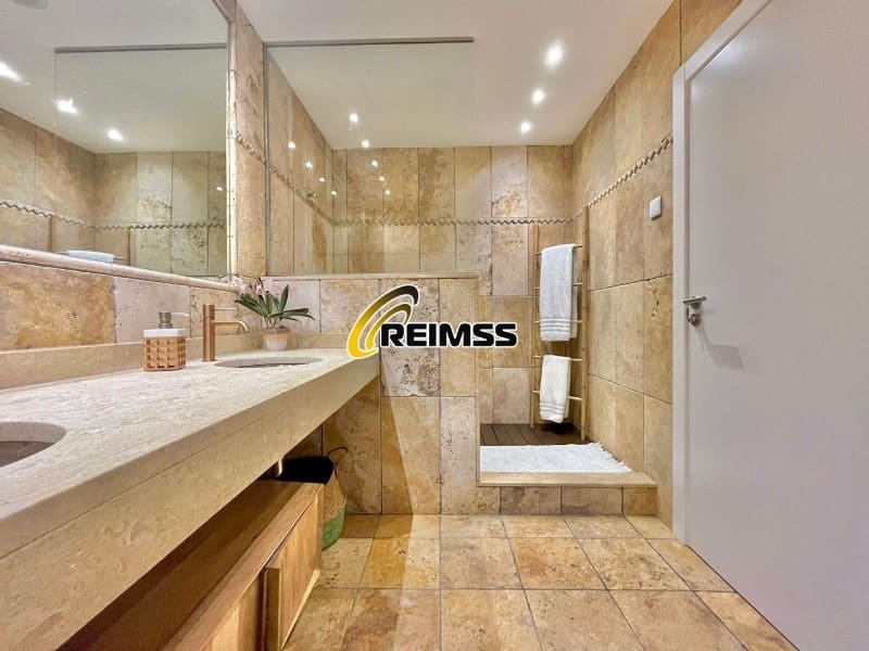 5 slaapkamer Villa te koop in Blanes met garage - € 794.000 (Ref: 9639473)