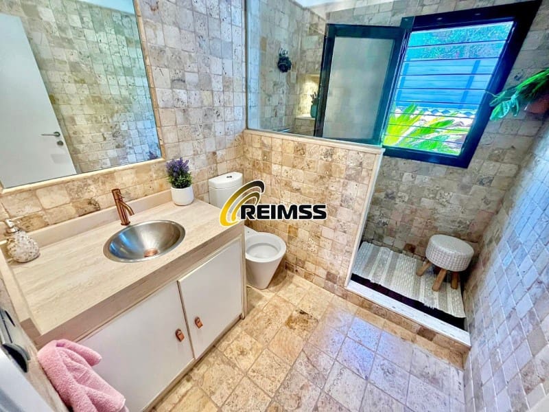 5 slaapkamer Villa te koop in Blanes met garage - € 794.000 (Ref: 9639473)