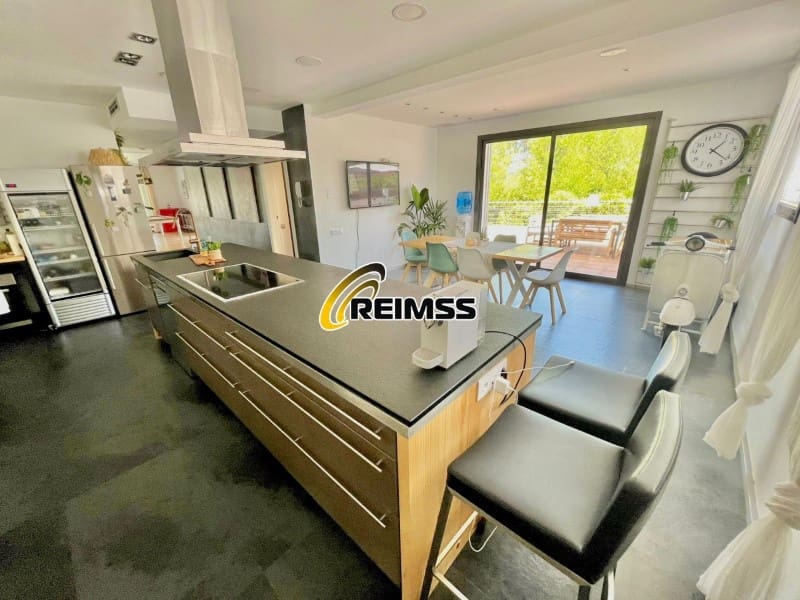 5 camera da letto Villa in vendita in Blanes con piscina garage - 794.000 € (Rif: 9639473)