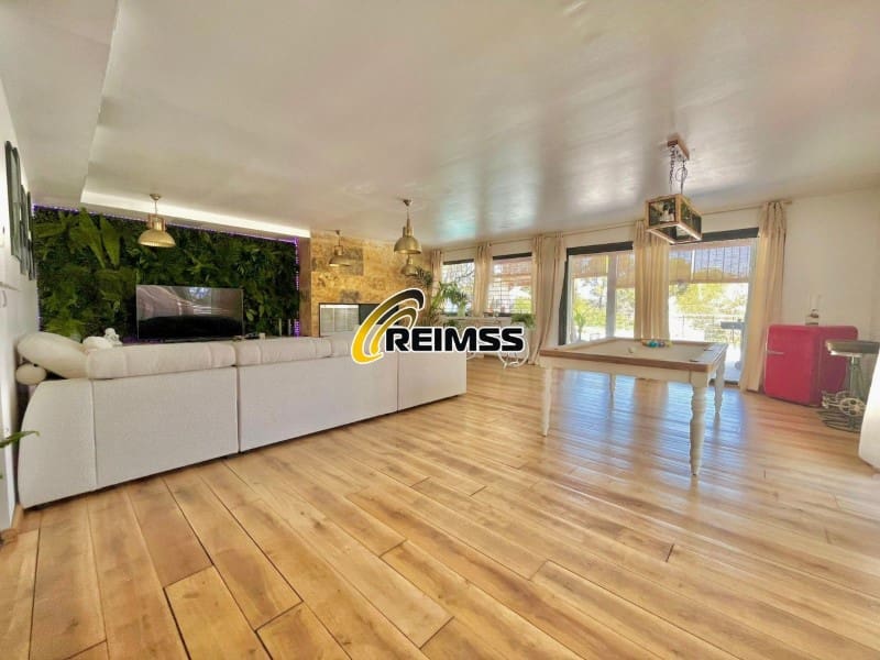 5 camera da letto Villa in vendita in Blanes con piscina garage - 794.000 € (Rif: 9639473)