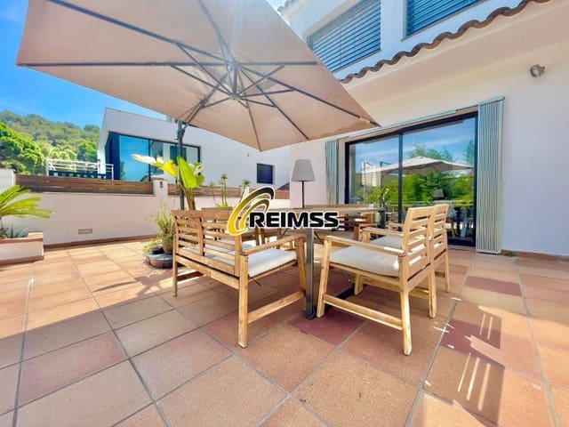 5 soveværelse Villa til salg i Blanes med swimmingpool garage - € 794.000 (Ref: 9639473)