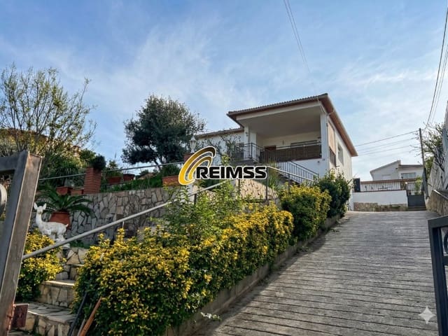 6 soveværelse Villa til salg i Tordera med garage - € 399.000 (Ref: 9639474)