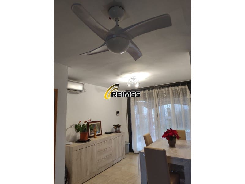 2 bedroom Villa for sale in Llagostera with garage - € 294,000 (Ref: 9639476)