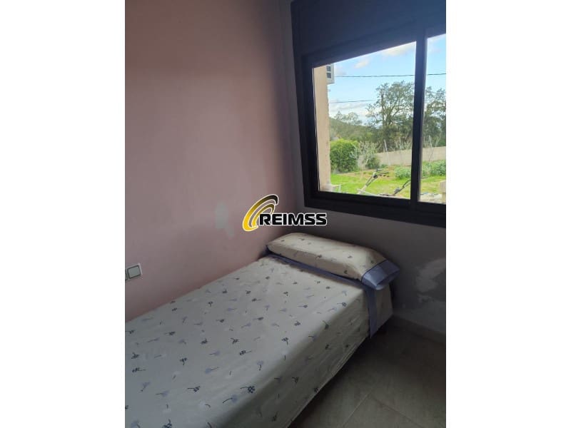 2 bedroom Villa for sale in Llagostera with garage - € 294,000 (Ref: 9639476)