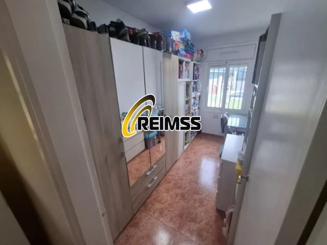 3 chambre Villa/Maison à vendre à Maçanet de la Selva avec garage - 260 000 € (Ref: 9659214)