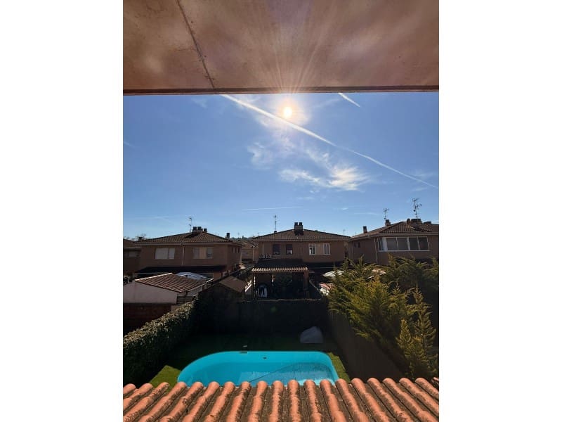 4 bedroom Villa for sale in Tordera with garage - € 470,000 (Ref: 9674019)