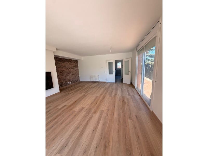 4 bedroom Villa for sale in Tordera with garage - € 470,000 (Ref: 9674019)