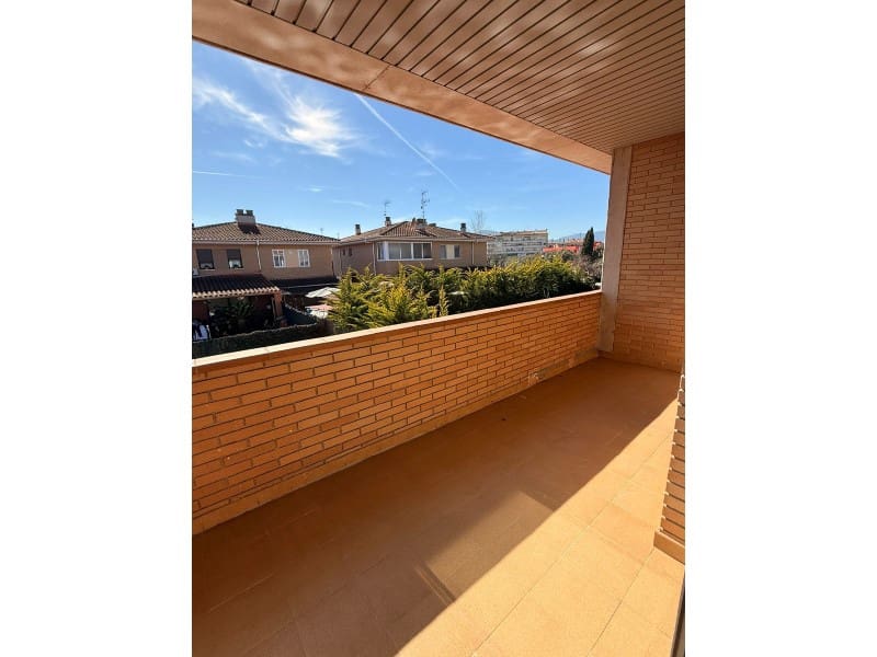 4 bedroom Villa for sale in Tordera with garage - € 470,000 (Ref: 9674019)