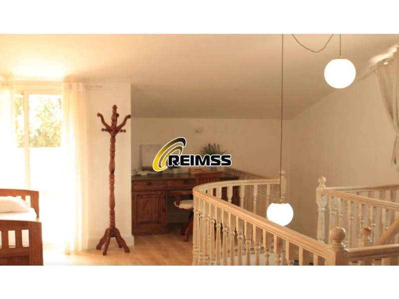 5 makuuhuone Huvila myytävänä paikassa Vidreres - 546 000 € (Ref: 9682419)